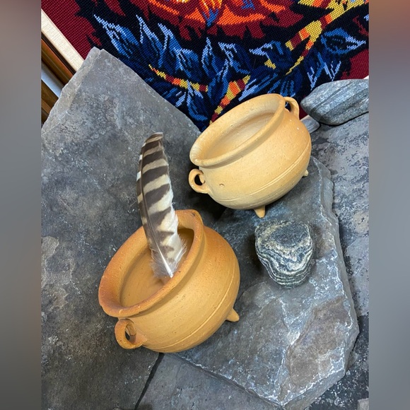 Authentic Handmade Earthenware Cauldron Pots - Picture 5 of 11